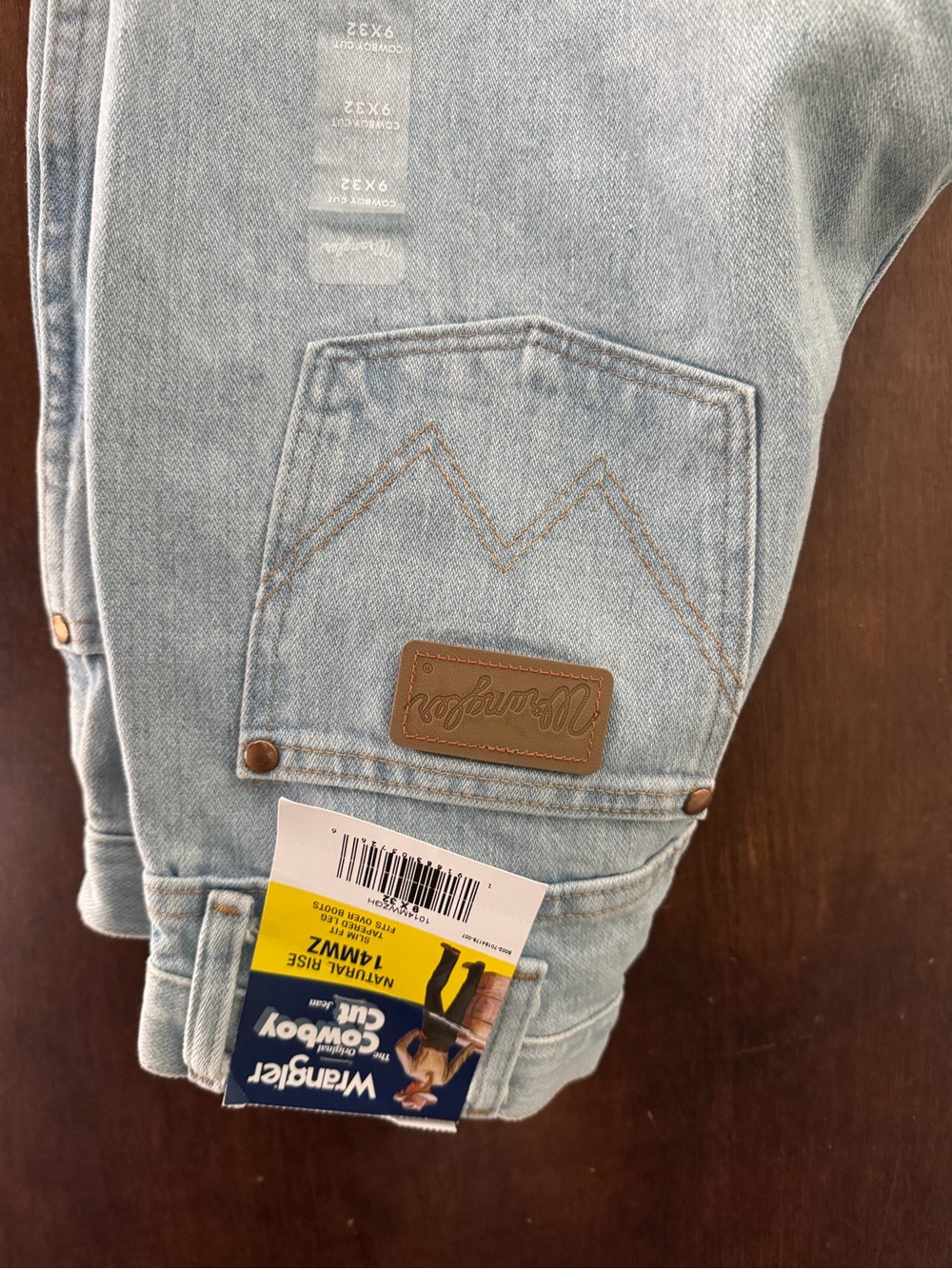 Wrangler Light Blue Relaxed Fit Cowgirl  Cut Jeans
